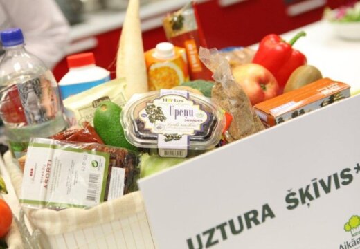 Жители Латвии едят много жирных продуктов и сладостей, и мало овощей и фруктов